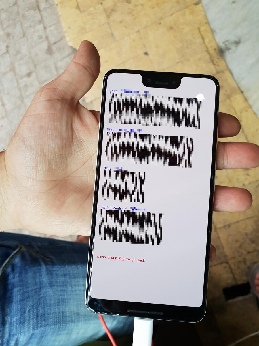 Leaked Photos of the Google Pixel 3 XL?