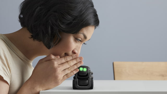 Anki Vector Robot Now Available for Purchase [Video]