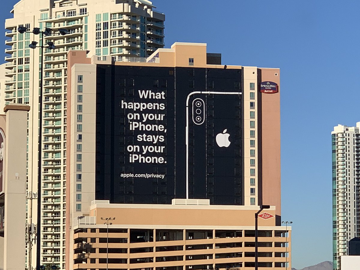 Apple Puts Up Huge Privacy Ad in Vegas Ahead of CES 2019