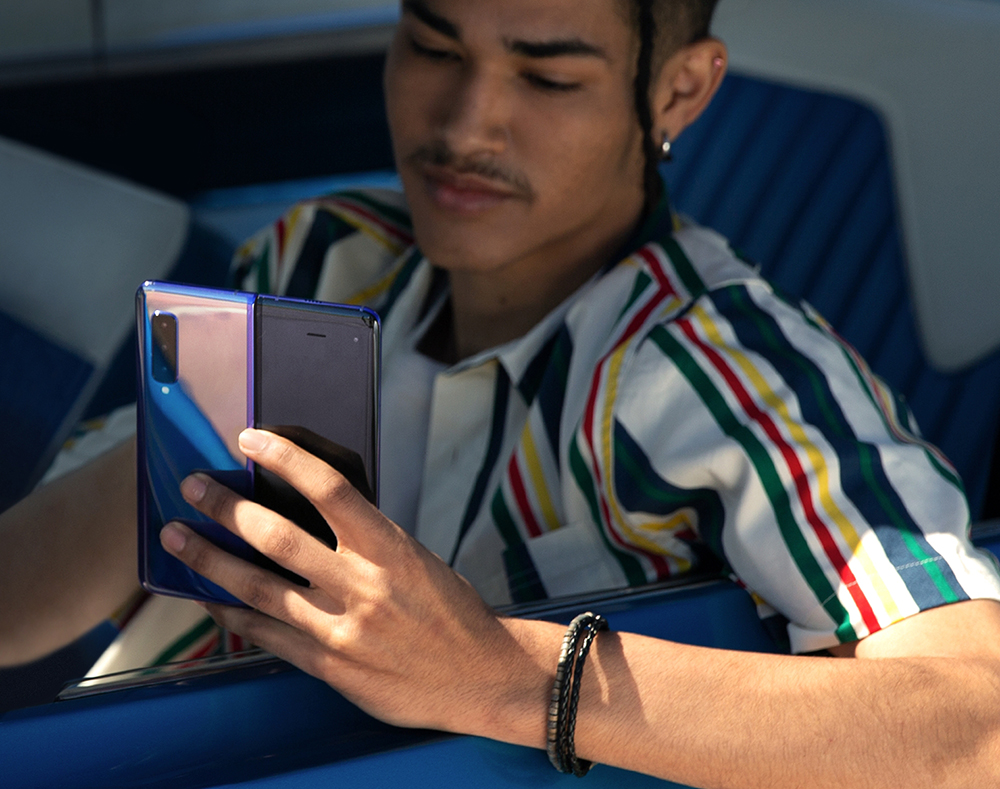 Samsung Officially Unveils the Galaxy Fold, Launches April 26 Starting at $1,980 [Video]