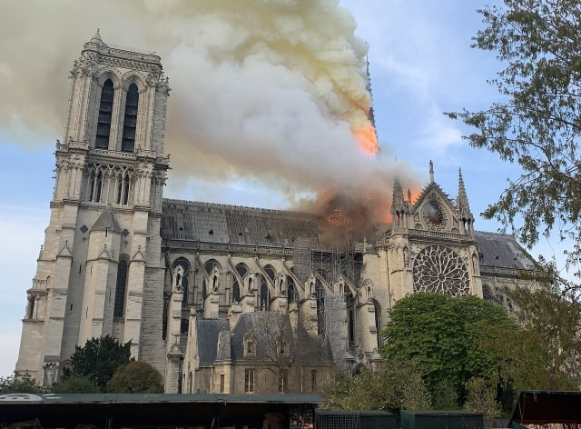Tim Cook Says Apple Will Donate to Help Rebuild Notre-Dame Cathedral After Devastating Fire