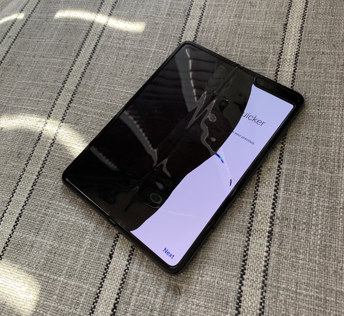 Samsung Galaxy Fold Display Breaks for Multiple Reviewers After Just Days of Use