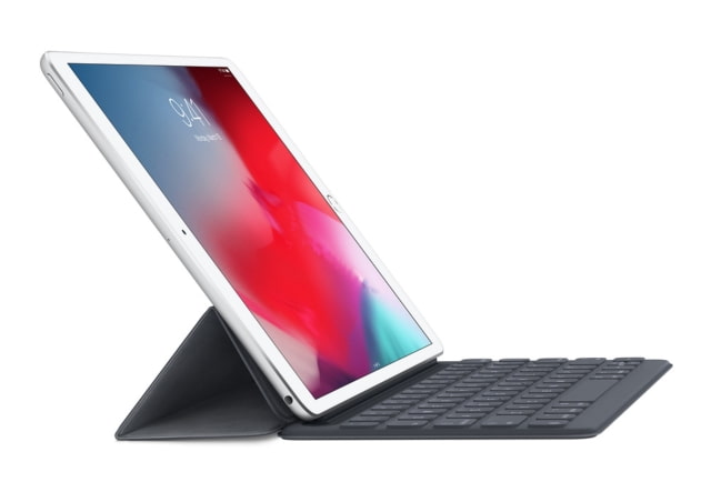 Apple Smart Keyboard for 10.5-inch iPad Air and iPad Pro On Sale for 50% Off [Deal]