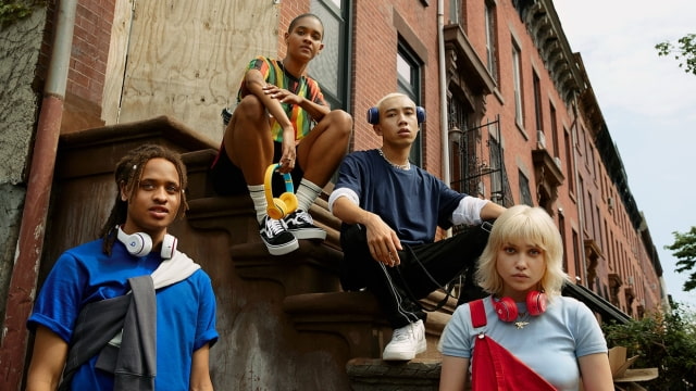 Apple Introduces New &#039;Beats Club Collection&#039; of Solo3 Wireless Headphones