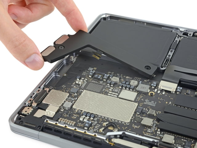 iFixit Tears Down the New 13-inch MacBook Pro [Photos]