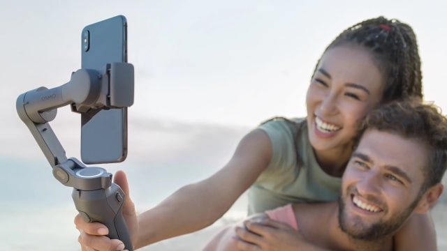 DJI Announces &#039;Osmo Mobile 3&#039; Foldable Stabilizer for Smartphones