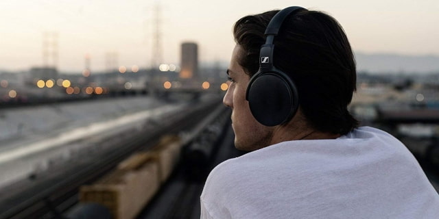 Sennheiser HD 4.50 SE Wireless Noise Cancelling Headphones On Sale for 60% Off [Deal]