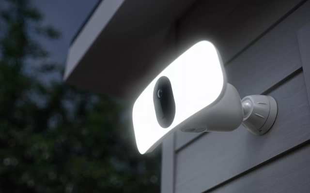 Arlo Unveils New Wire-Free Arlo Pro 3 Floodlight Camera