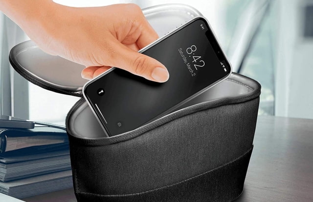 Disinfect Your iPhone With the HoMedics UV-Clean Portable Sanitizer [20% Off]