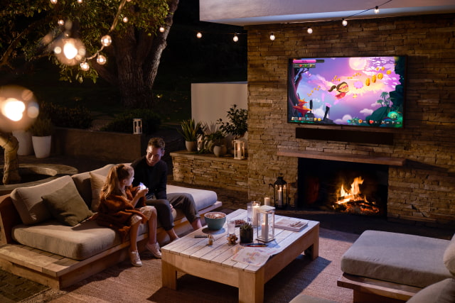 Samsung Unveils Outdoor, Weather-Resistant TV Called &#039;The Terrace&#039; [Video]