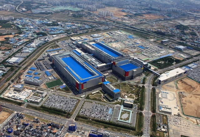 Samsung Begins Construction of New 5nm Production Line to Take On TSMC