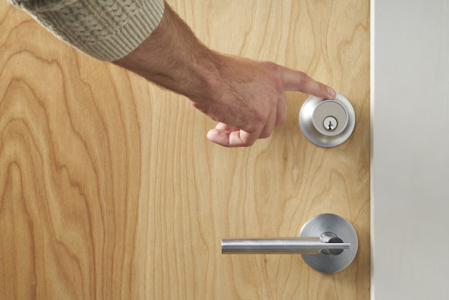 New &#039;Level Touch&#039; HomeKit Smart Lock is the Smallest on the Market