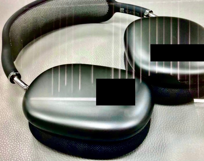 Leaked Photo Allegedly Reveals Design of Apple&#039;s Upcoming &#039;AirPods Studio&#039; Over-Ear Headphones