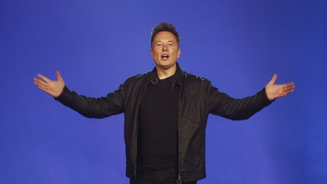 Elon Musk Wanted to Sell Tesla to Apple But Tim Cook Refused to Take Meeting