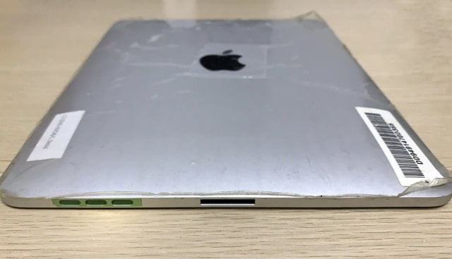 First Generation iPad Prototype Reveals Apple Considered Dual Dock Design [Images]