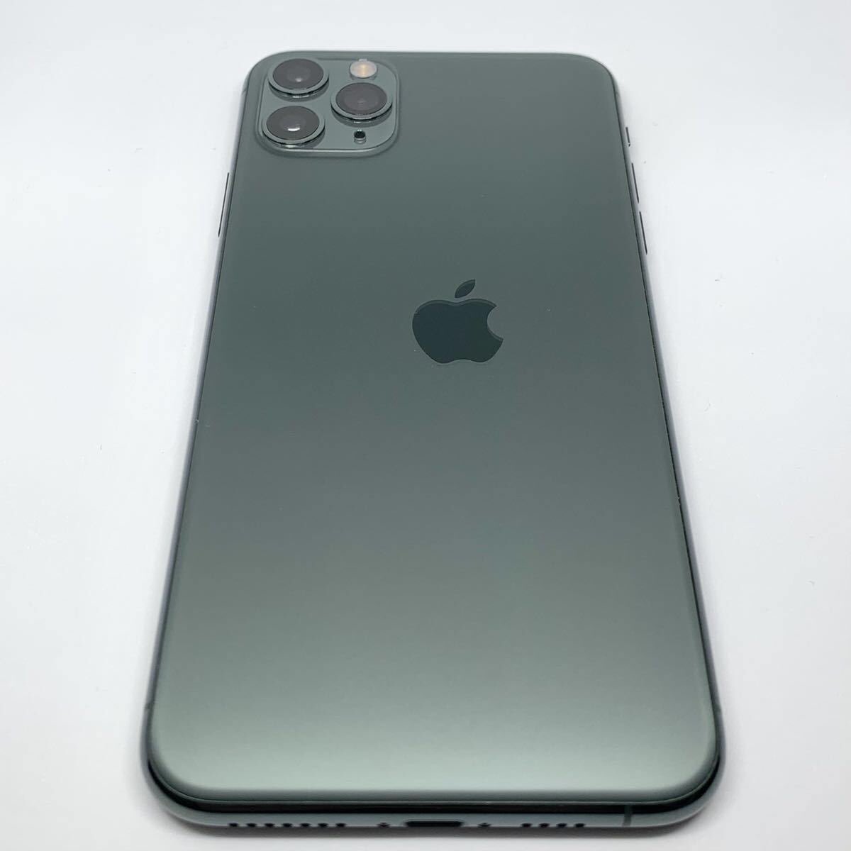 Check Out This 'Extremely Rare' iPhone 11 Pro With a Misaligned Apple Logo [Photos]