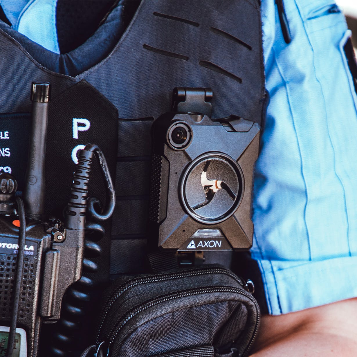 Apple is Allegedly Making Employees Wear Police-Grade Body Cameras to Prevent Leaks