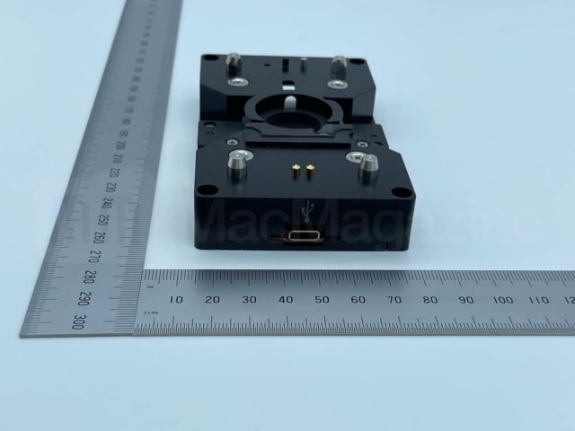 Images of Apple Watch Series 7 Diagnostic Dock Surface