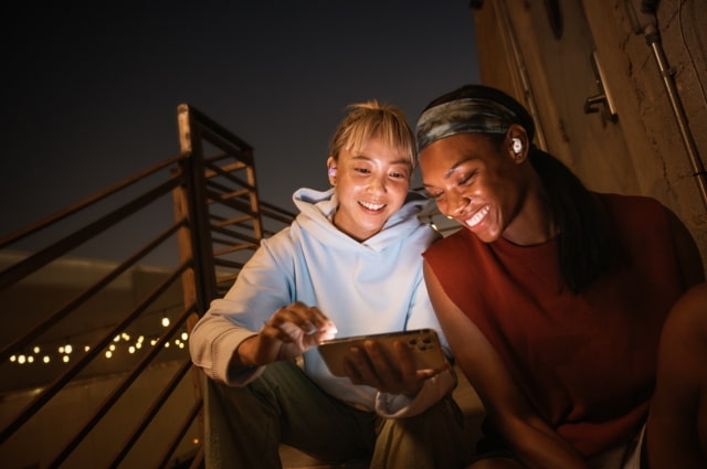 Apple Launches New &#039;Beats Fit Pro&#039; Wireless Earbuds