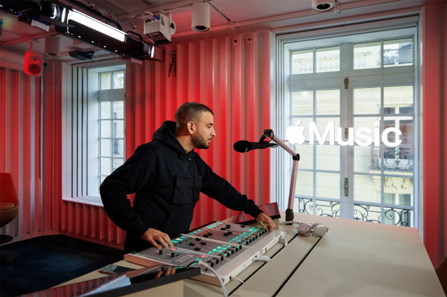Apple Opens Apple Music Radio Studio in Paris