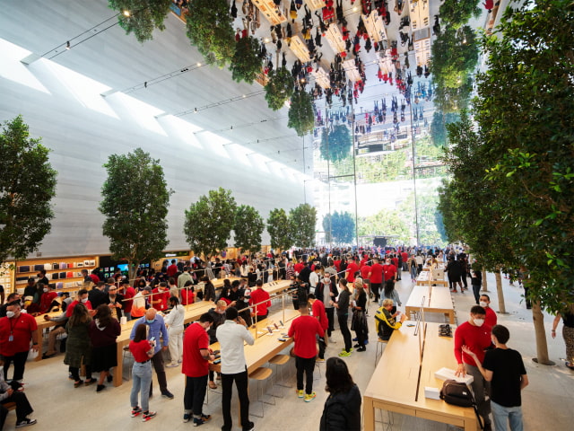 Apple Shares Photos From The Grove in Los Angeles
