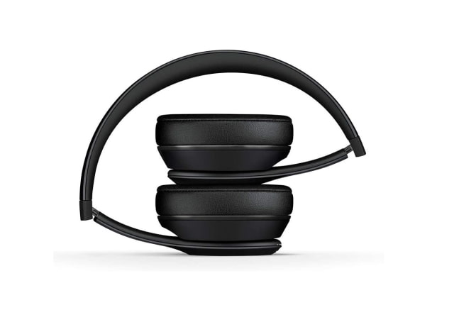Apple Beats Solo3 Wireless Headphones On Sale for 50% Off [Cyber Monday Deal]