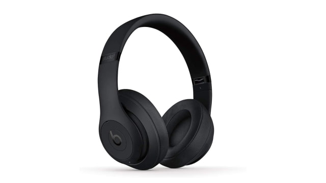 Apple Beats Studio3 Wireless Headphones On Sale for 50% Off [Deal of the Day]