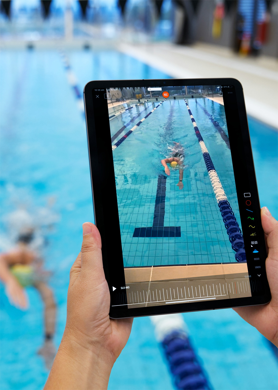 Apple Highlights Australian Swim Team&#039;s Use of Apple Watch and iPad