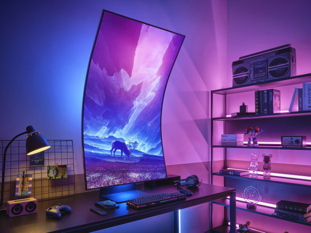 Amazon Offers $200 Credit on Pre-orders of Samsung&#039;s Massive 55-inch Curved Odyssey Ark Monitor