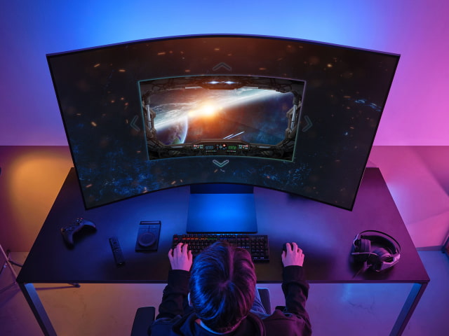 Amazon Offers $200 Credit on Pre-orders of Samsung&#039;s Massive 55-inch Curved Odyssey Ark Monitor
