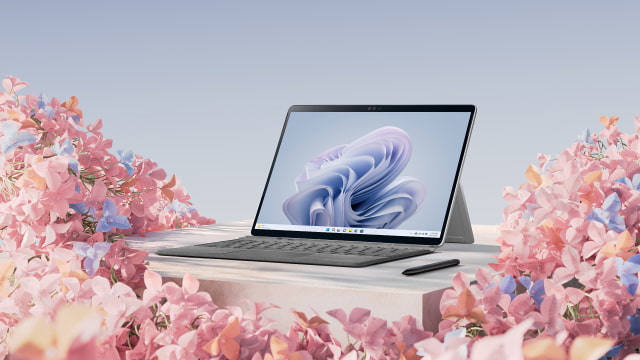 Microsoft Unveils New Surface Pro 9 to Rival iPad [Video]
