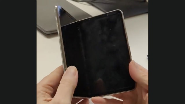 Google Pixel Fold Allegedly Leaked [Video]