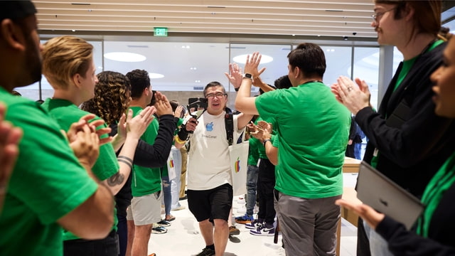 Apple Reimagines Its First Ever Retail Store [Images] - Vimarsana News