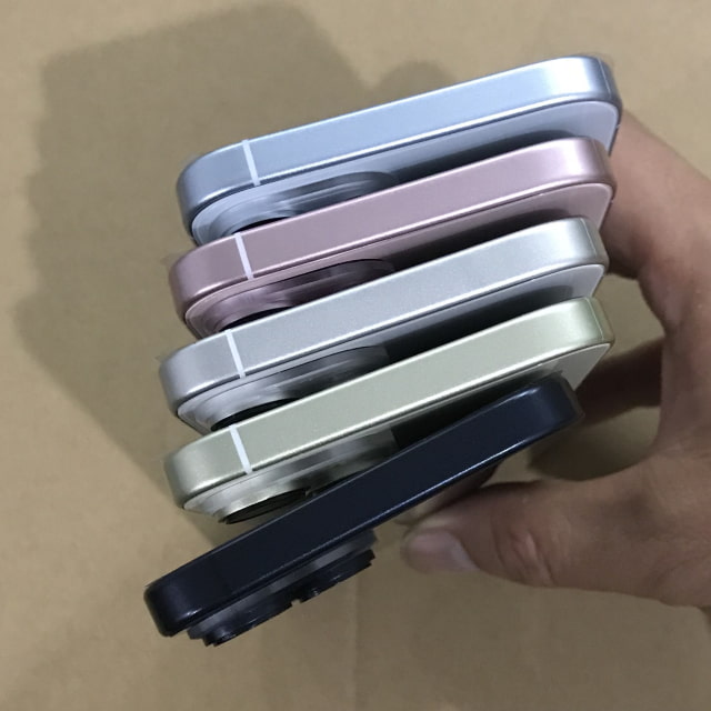 New Dummy Models Allegedly Reveal Color Options for iPhone 15 and iPhone 15 Pro