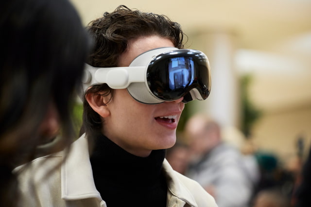 Apple Shares Photos and Video From Vision Pro Release Day