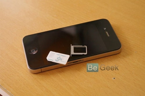 Prototype iPhone Now Running iPhone OS 4.0? [More Photos]