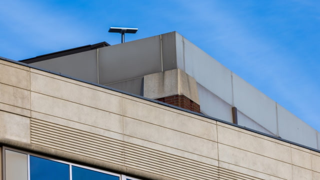 Amazon Rebrands Project Kuiper to 'Amazon Leo', Debuts Gigabit Satellite Antenna [Video]