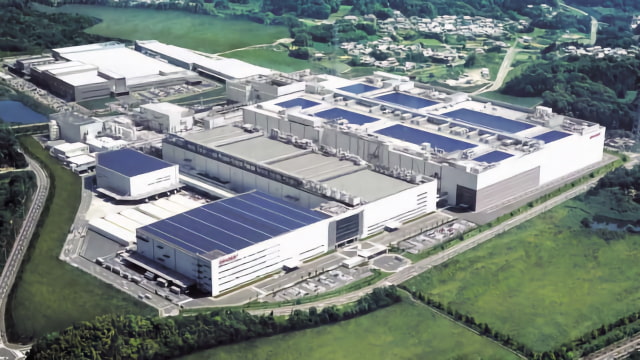 Foxconn Pulls Out of Sharp LCD Plant Deal, Potentially Disrupting Apple Panel Supply [Report]