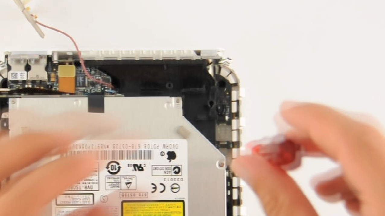 How to Upgrade the RAM in Your 2009 Mac Mini [Video]