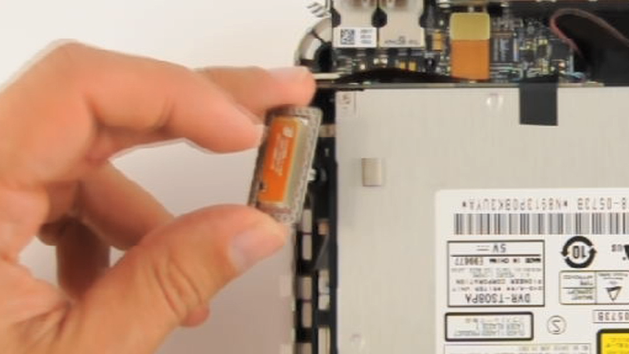 How to Upgrade the RAM in Your 2009 Mac Mini [Video]